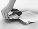 Діркопробивач настільний металевий Leitz New NeXXt Style, 30 аркушів, колір біла сталь